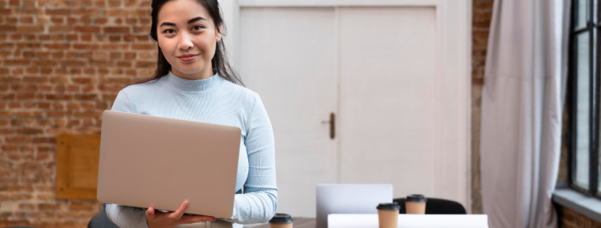Representação de vagas de emprego no Japão em várias áreas.